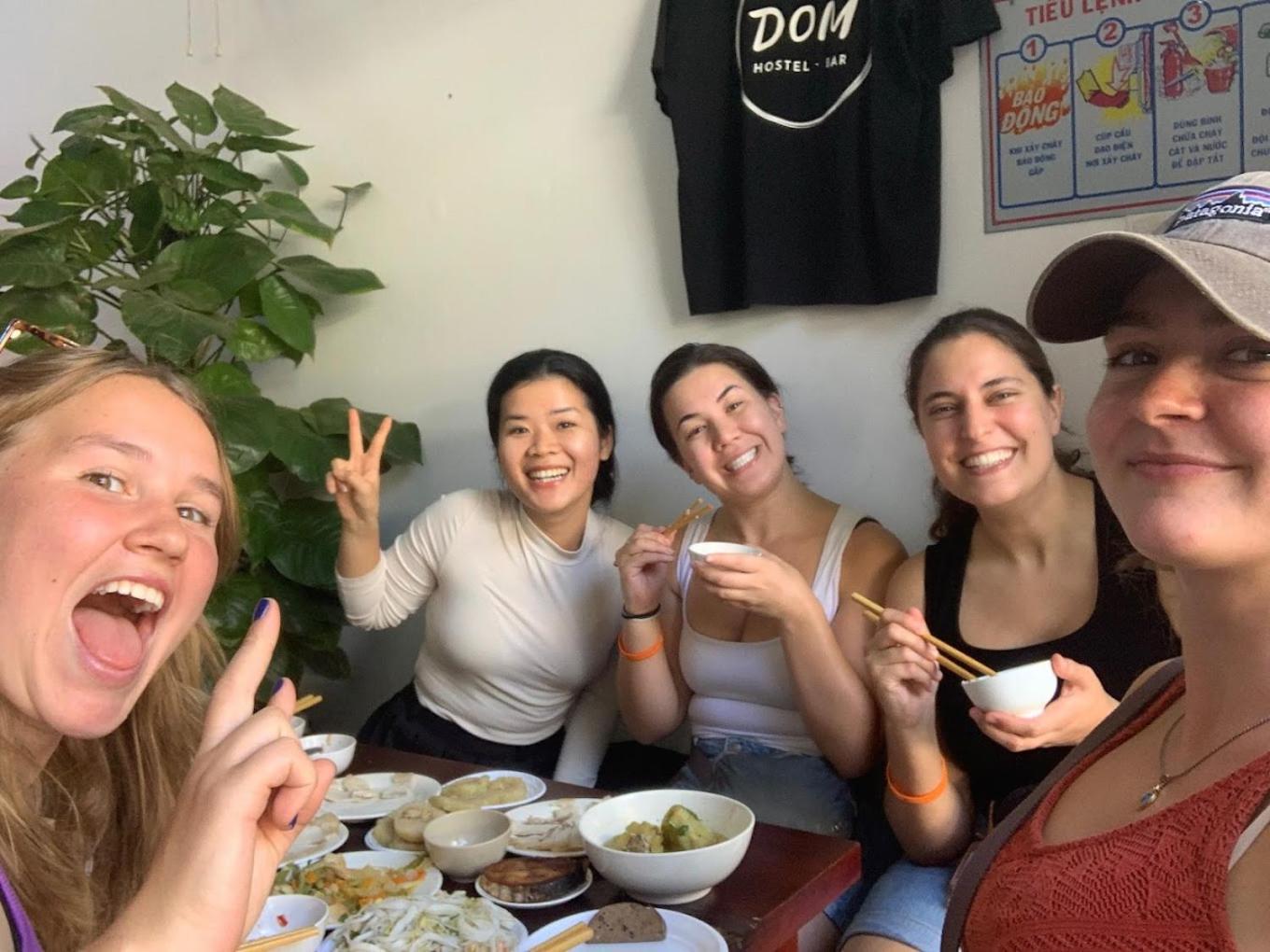 הוי אן Dom Hostel Hoian Old Town Location מראה חיצוני תמונה